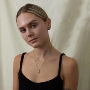 Meet your Posher, Abbey